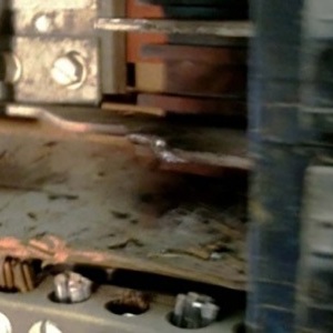 11-burned-bus-bar