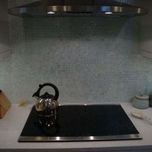 1_21-led-under-cabinet-lighting-on