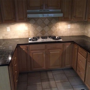 1_38-xenon-under-cabinet-puck-lighting-on
